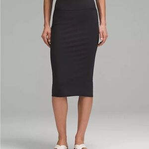 Lululemon Black High rise Midi Pencil Skirt